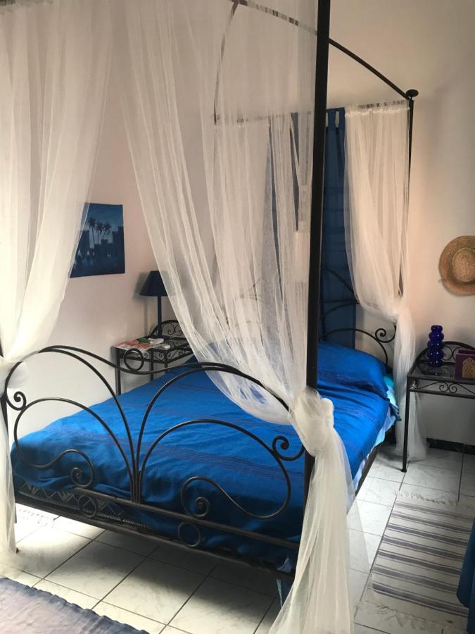 Jolie Maison/riad 6 pers dans un cadre familial Marrakesh Exterior foto